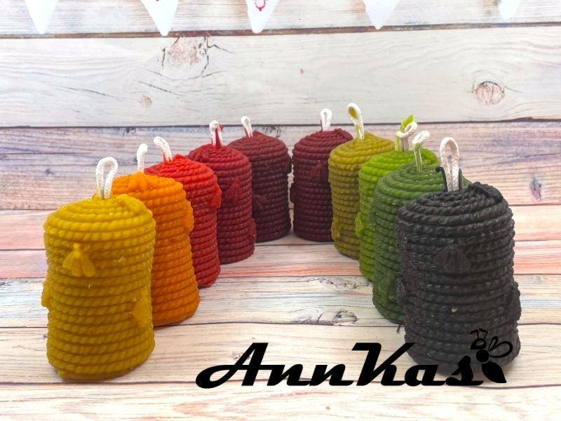 Svíčka ze včelího vosku slaměný úl