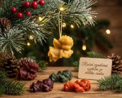 Ozdoba ze včelího vosku anděl letící srdce