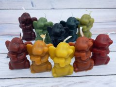 Svíčka ze včelího vosku včela