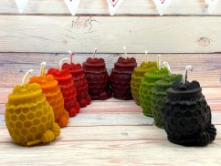 Svíčka ze včelího vosku soudek med