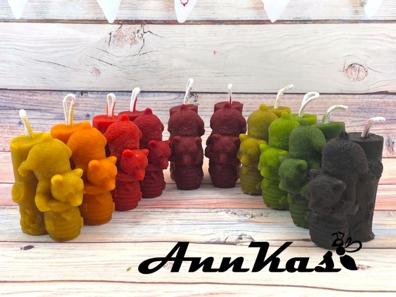 Svíčka ze včelího vosku medvěd strom