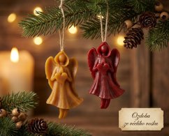 Ozdoba ze včelího vosku andělka srdce