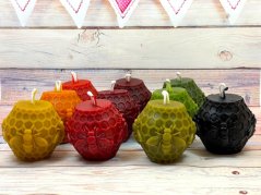 Svíčka ze včelího vosku koule včela