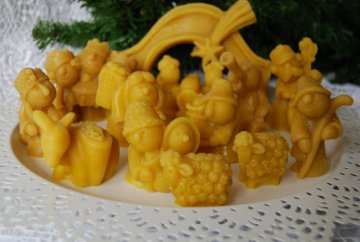 Svíčky ze včelího vosku - Betlémy a Vánoce - Barva - borůvkové