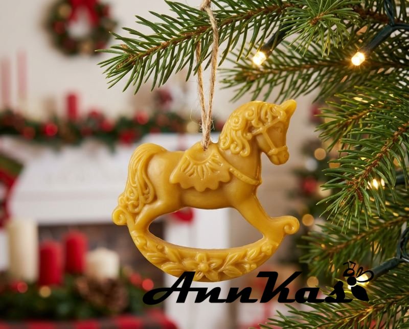 Ozdoba ze včelího vosku houpací kůň velký