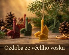 Ozdoba ze včelího vosku domečky